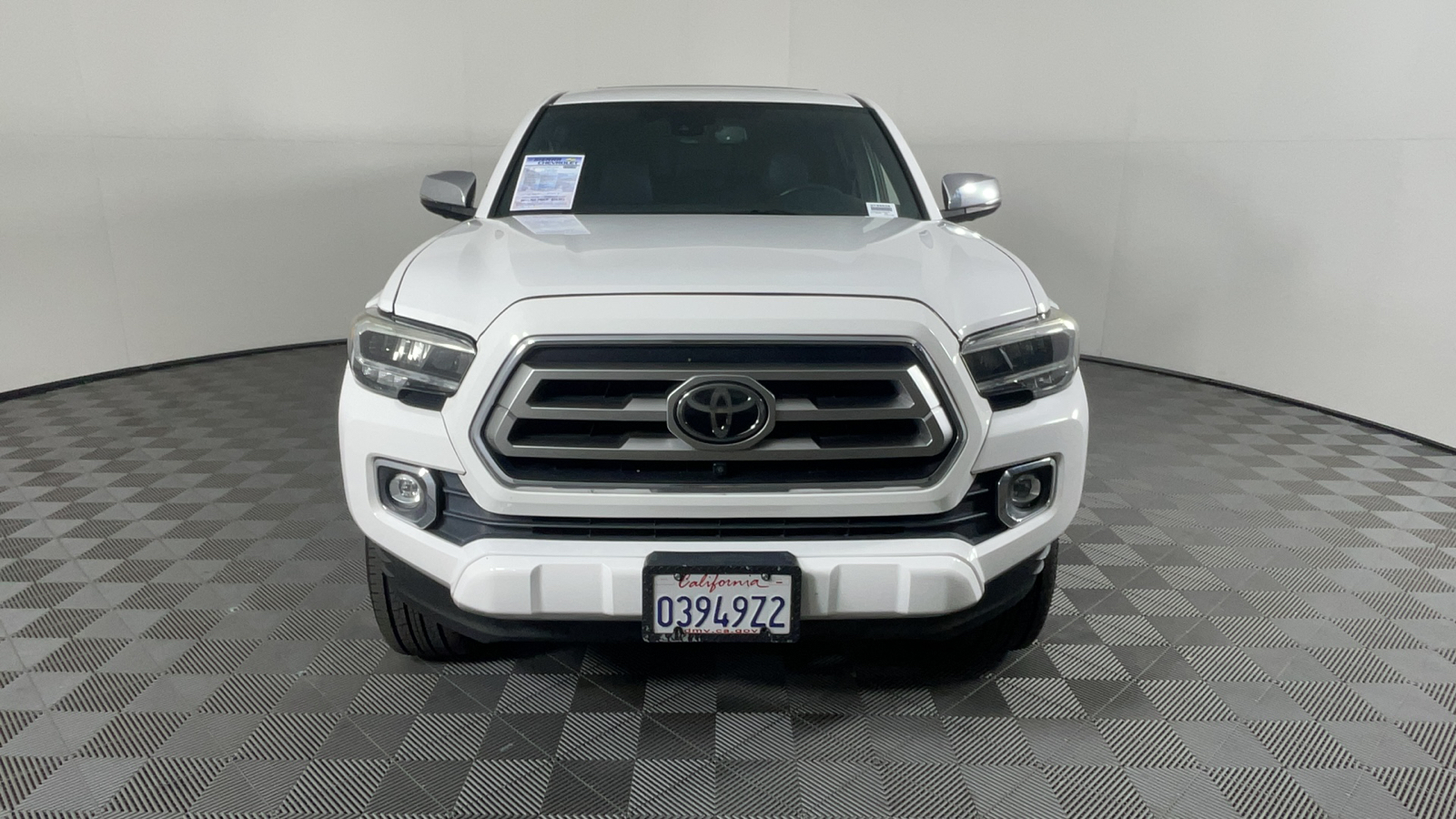 2020 Toyota Tacoma 4WD Limited 9