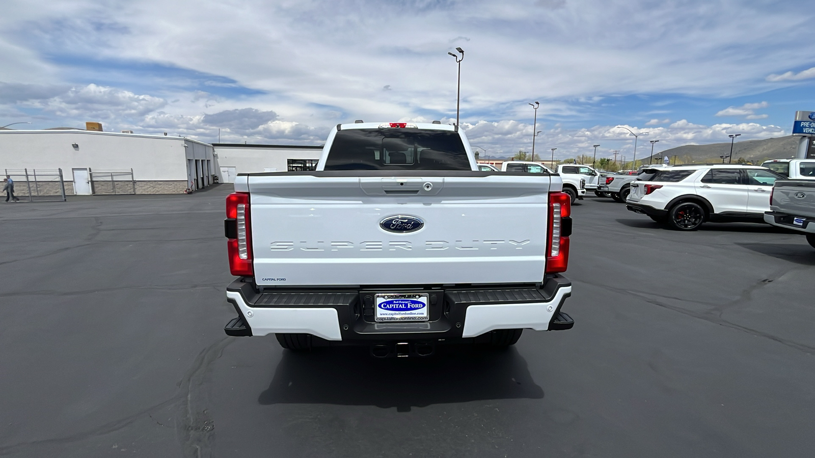 2024 Ford S-DTY F-250 Lariat 4