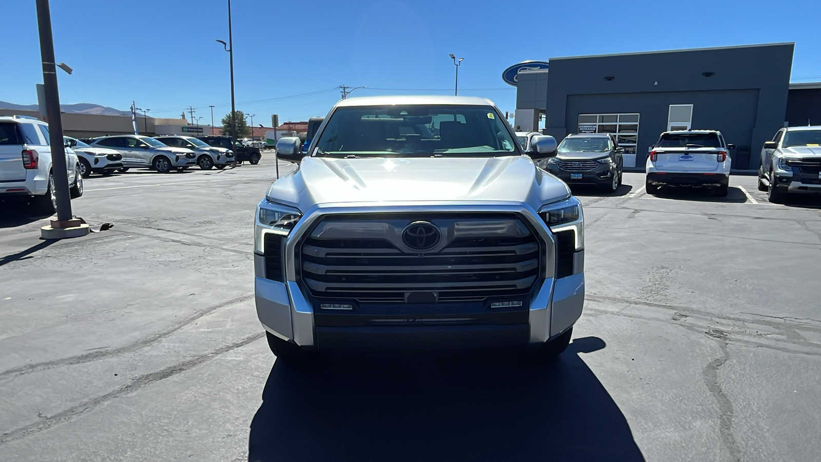 2024 Toyota Tundra 4WD Limited 8