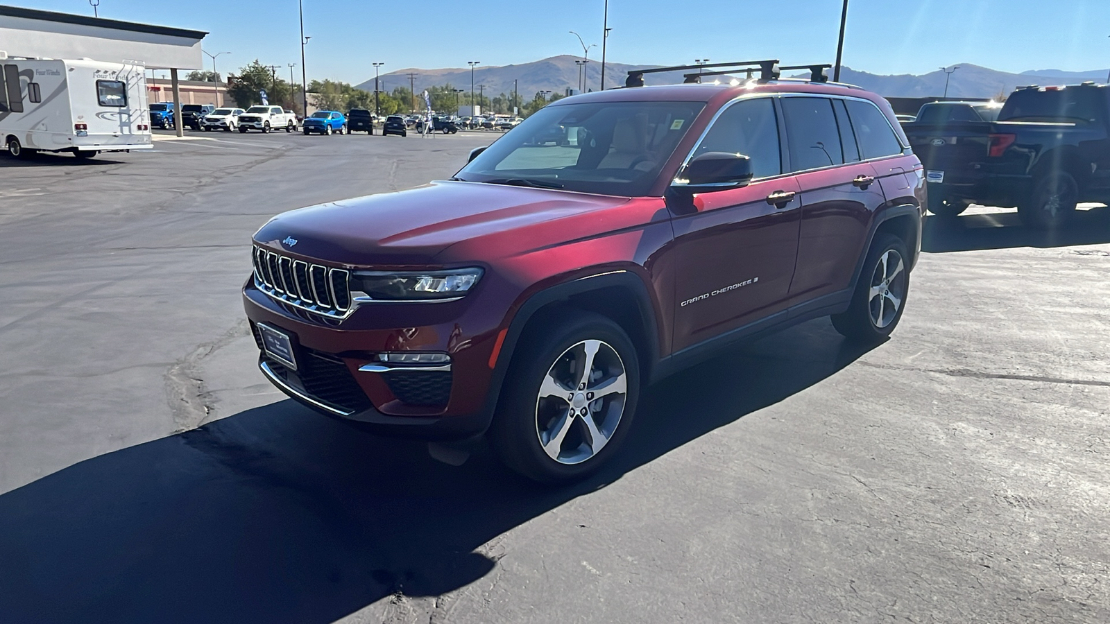 2023 Jeep Grand Cherokee Limited 7