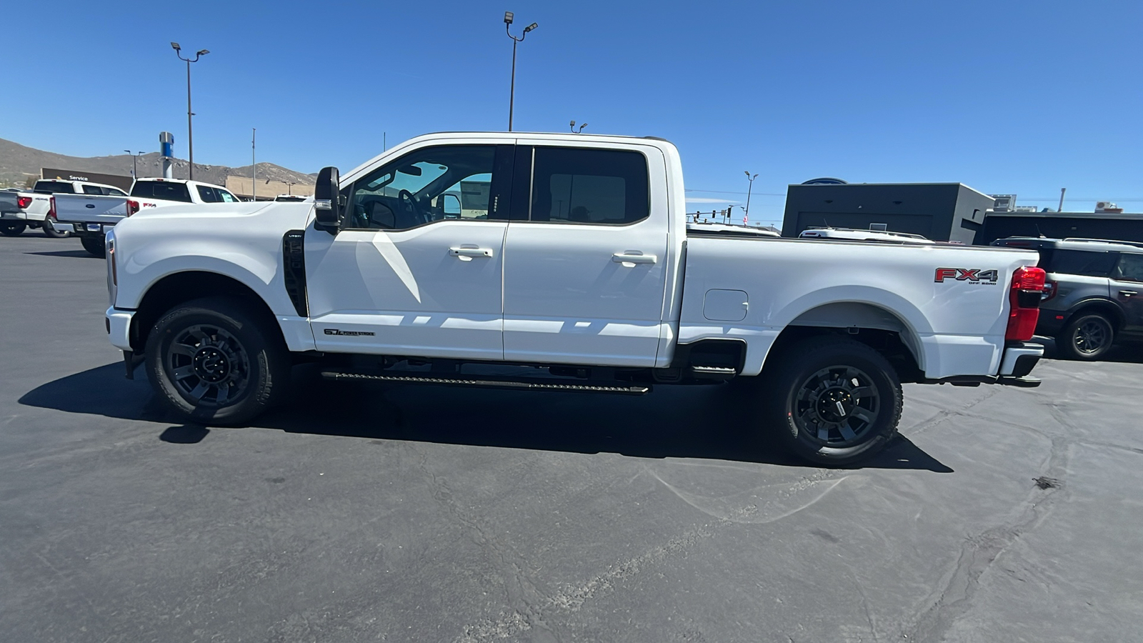 2024 Ford S-DTY F-250 Lariat 6