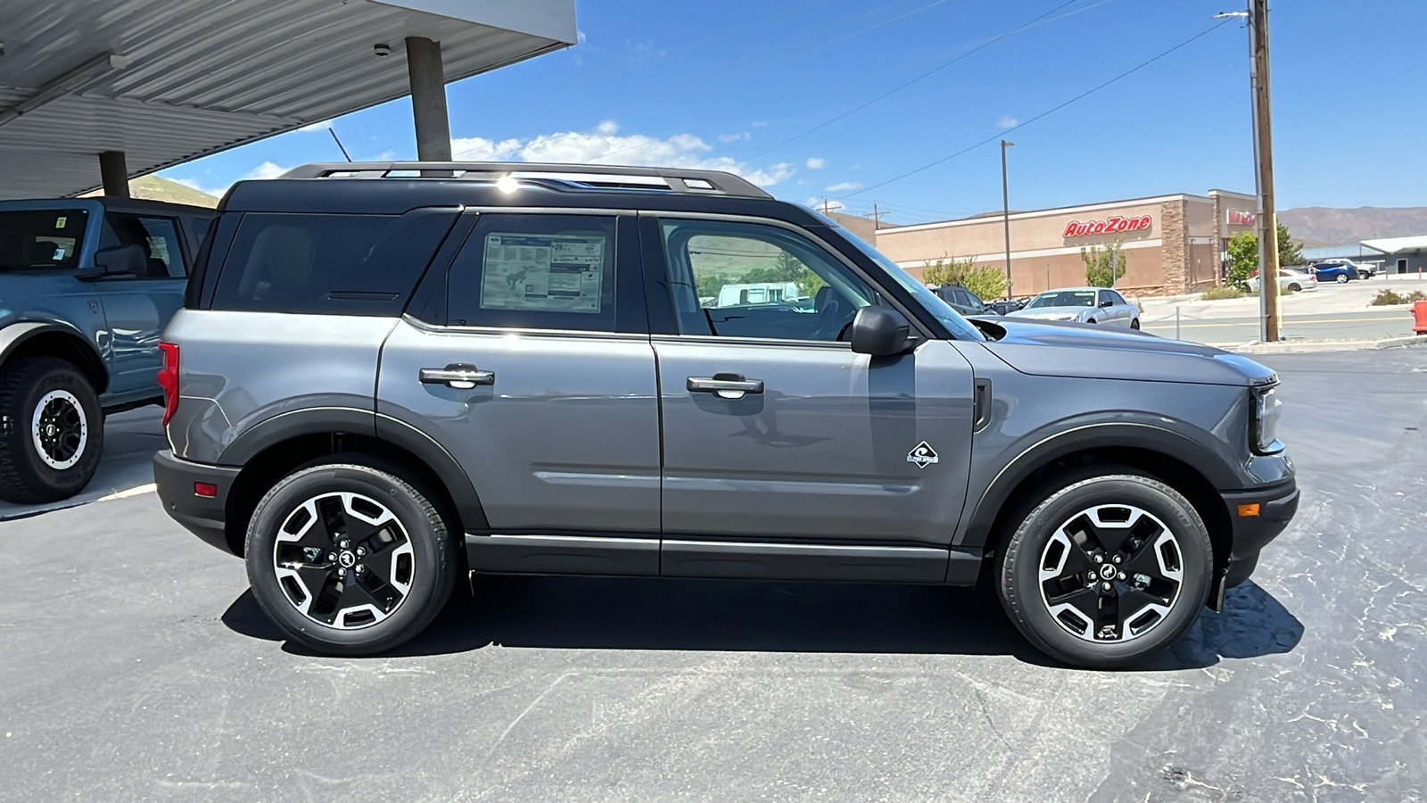 2024 Ford BRONCO SPORT Outer Banks 2