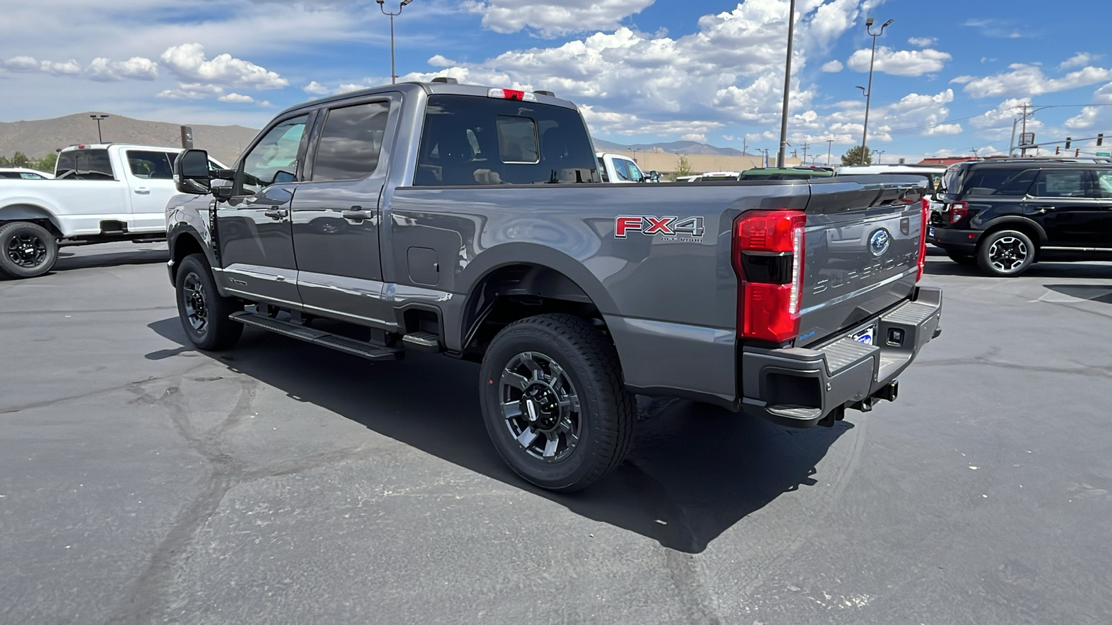 2024 Ford S-DTY F-250 Lariat 5