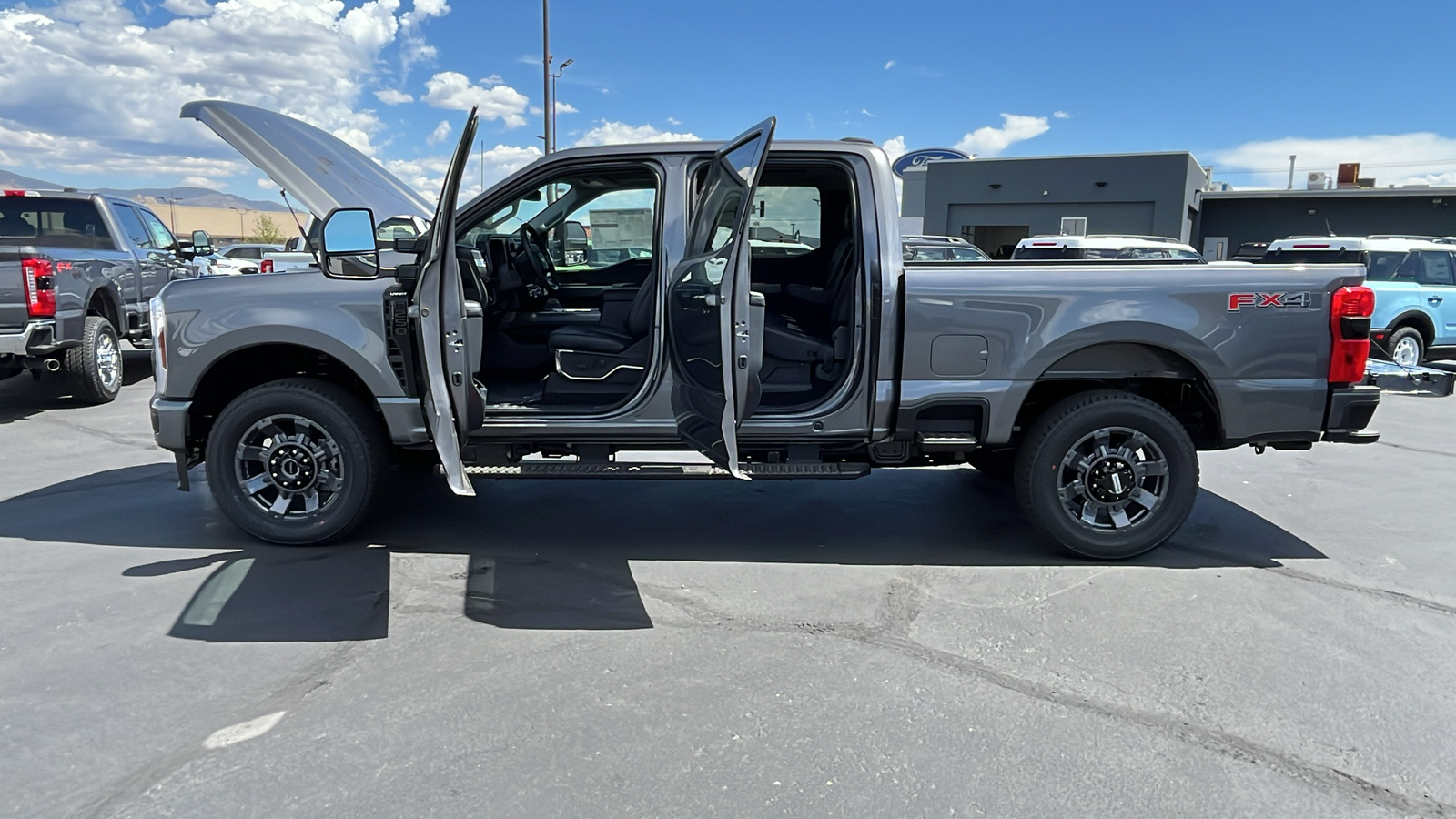 2024 Ford S-DTY F-250 Lariat 11