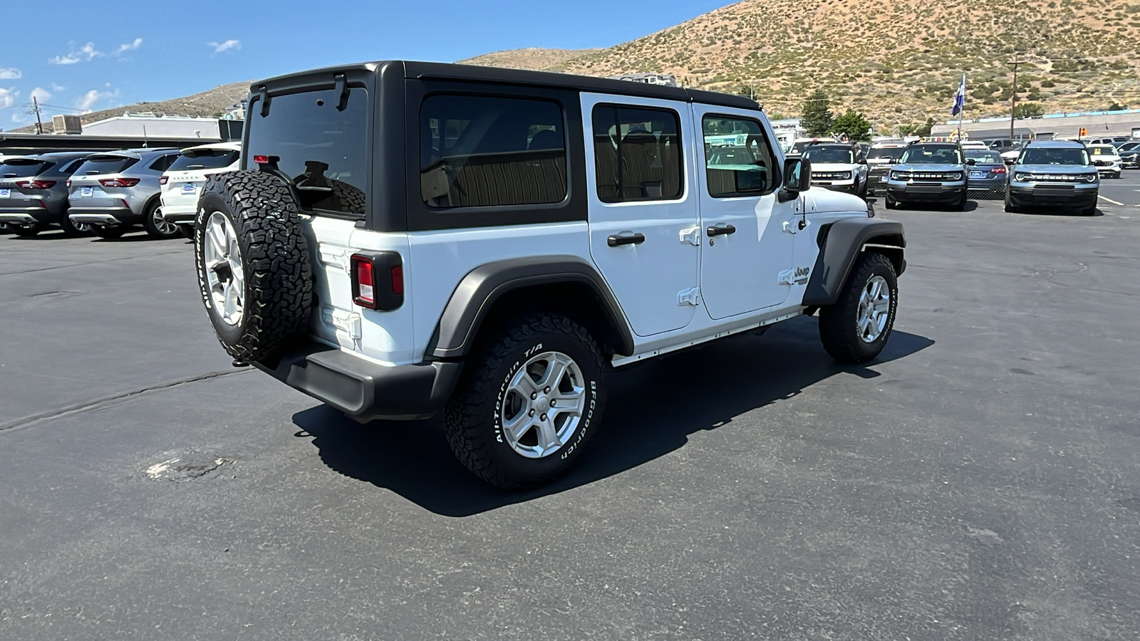 2020 Jeep Wrangler Unlimited Sport S 3