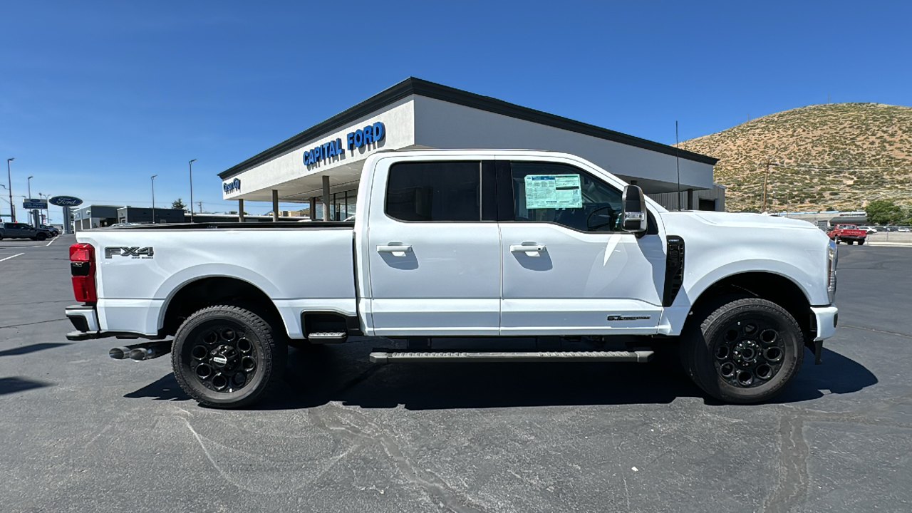 2024 Ford S-DTY F-250 Lariat 2