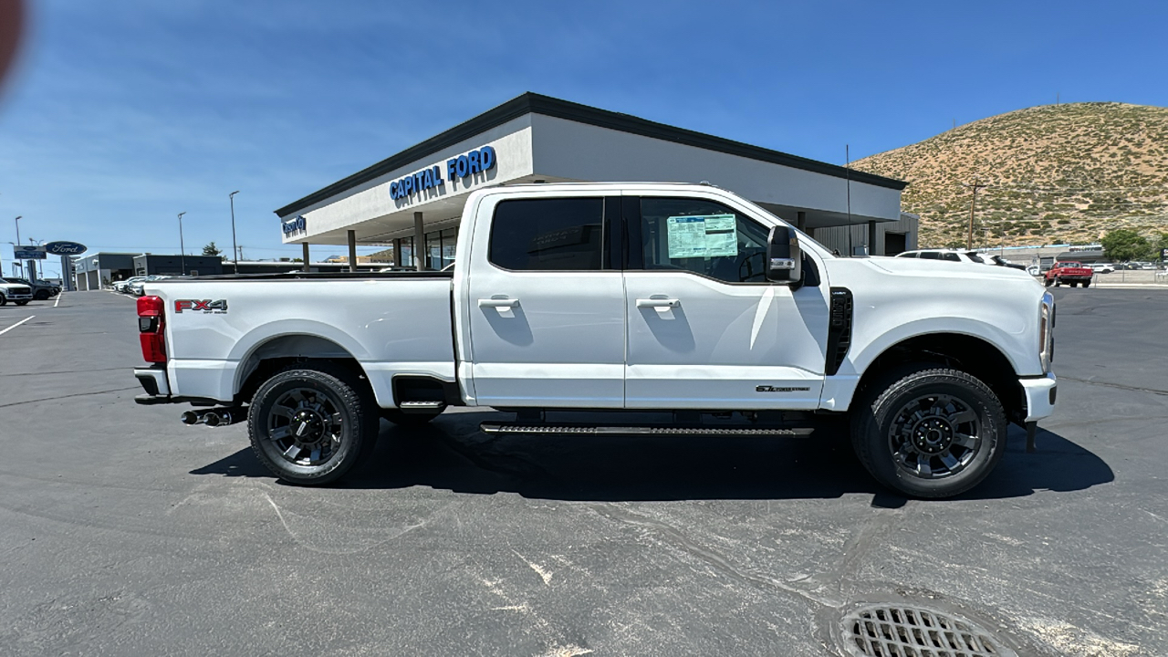 2024 Ford S-DTY F-350 SRW Lariat 2