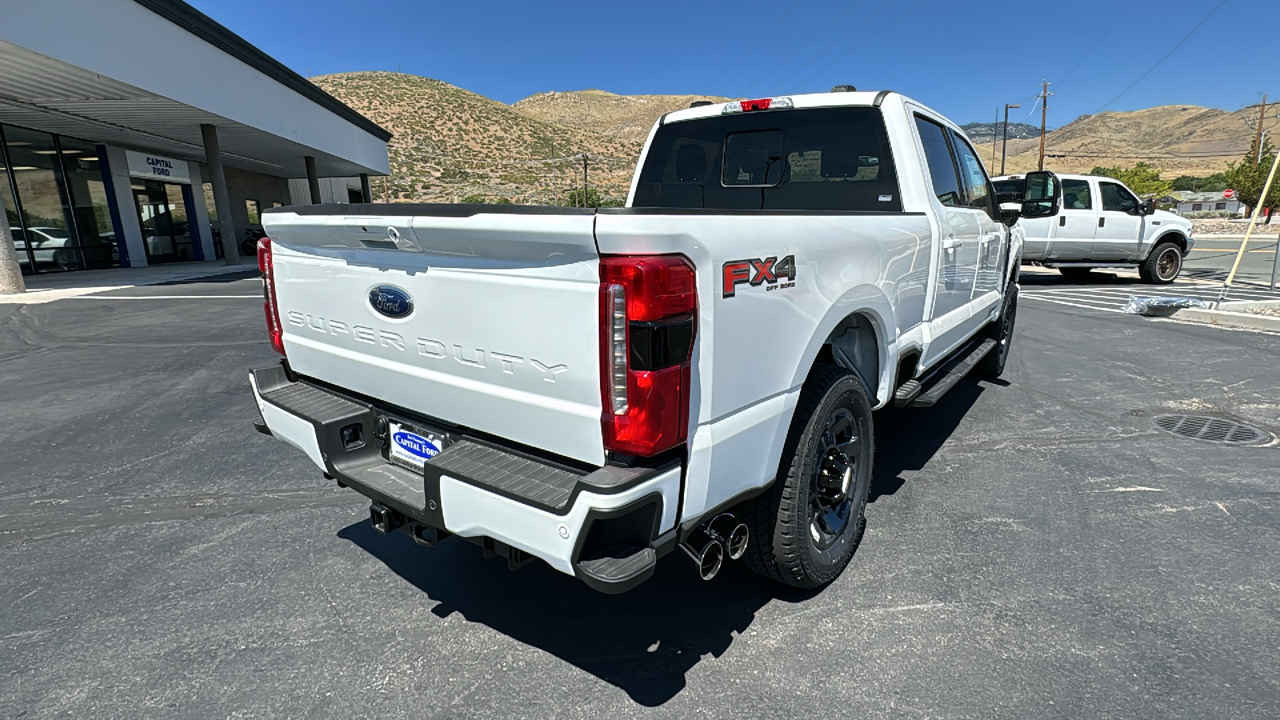 2024 Ford S-DTY F-350 SRW Lariat 3