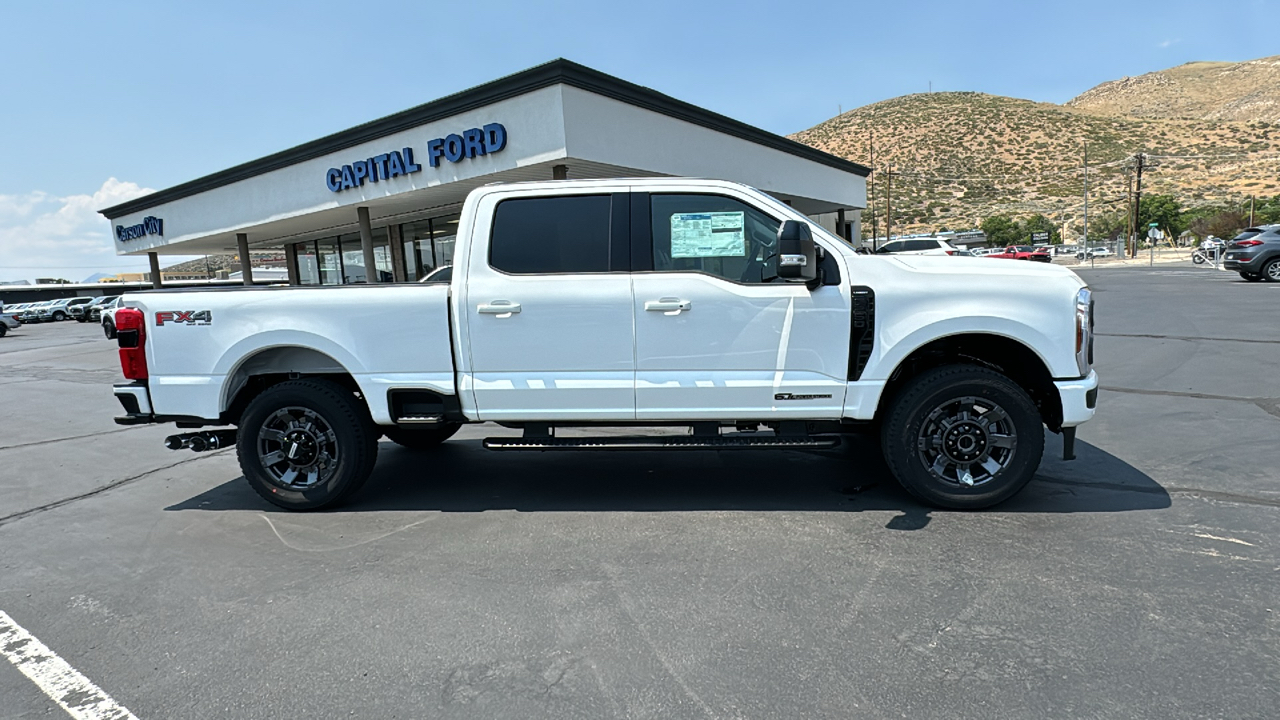 2024 Ford S-DTY F-250 Lariat 2