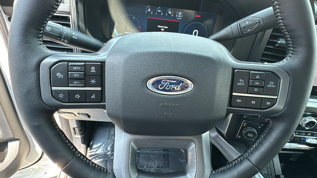 2024 Ford S-DTY F-250 Lariat 13