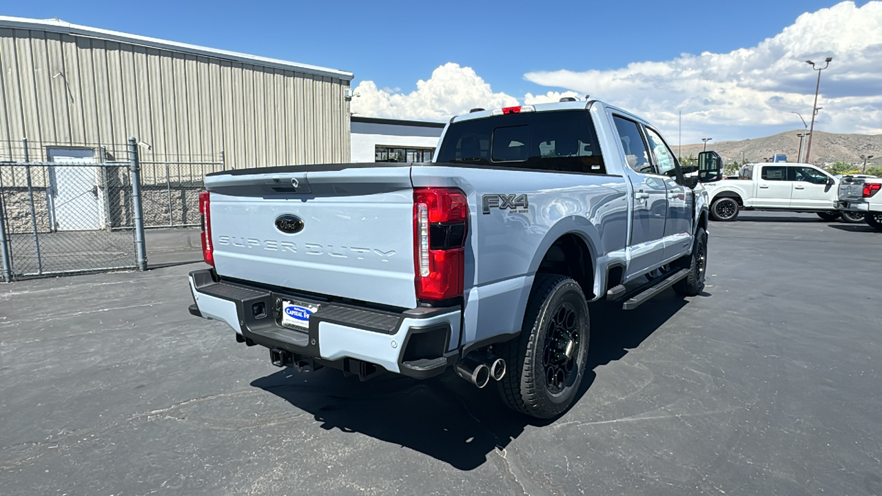 2024 Ford S-DTY F-350 SRW Lariat 3