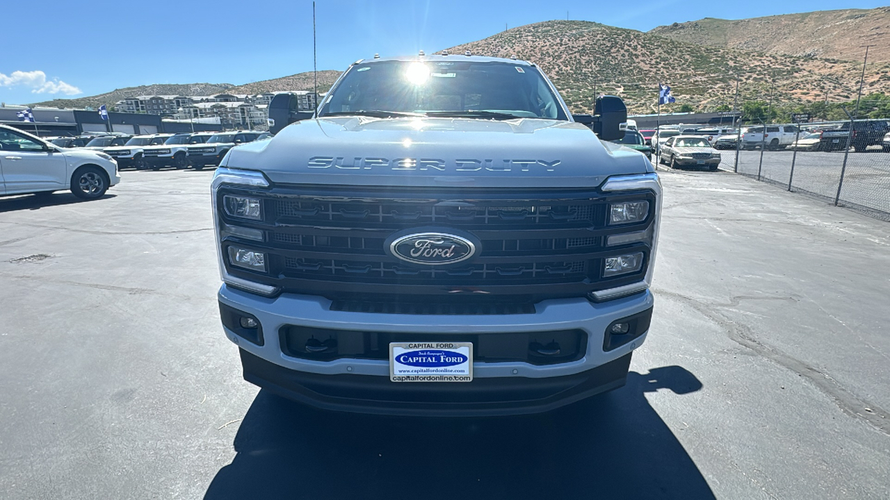 2024 Ford S-DTY F-350 SRW Lariat 8