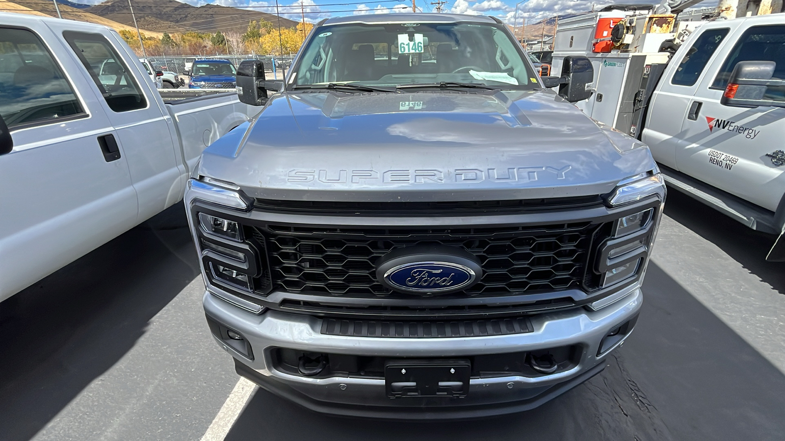 2024 Ford Super Duty F-250 SRW LARIAT 2