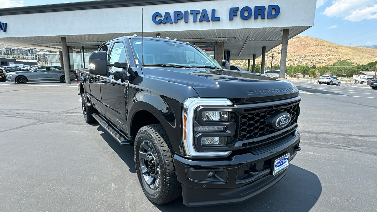 2024 Ford S-DTY F-350 SRW Lariat 1