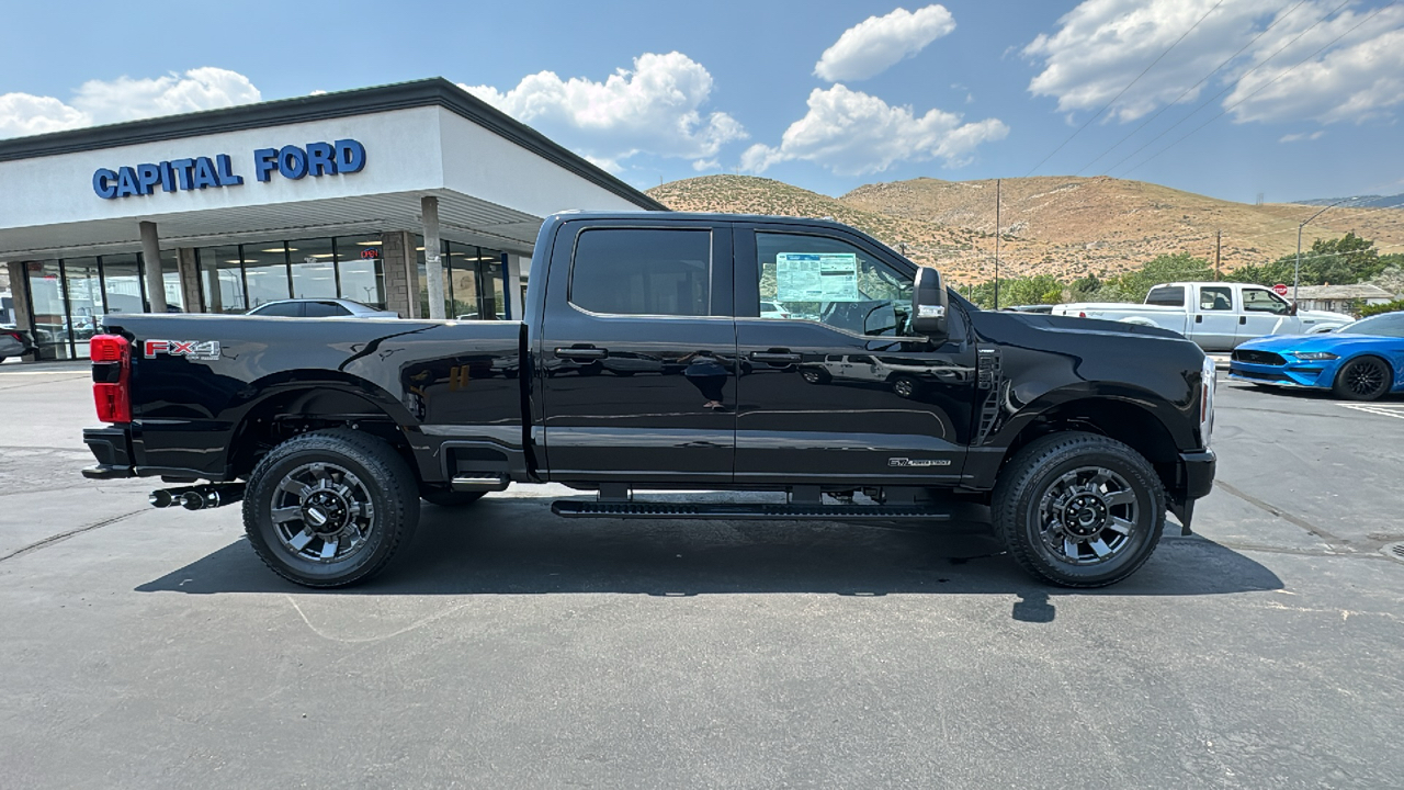 2024 Ford S-DTY F-350 SRW Lariat 2