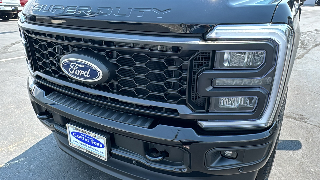 2024 Ford S-DTY F-350 SRW Lariat 23