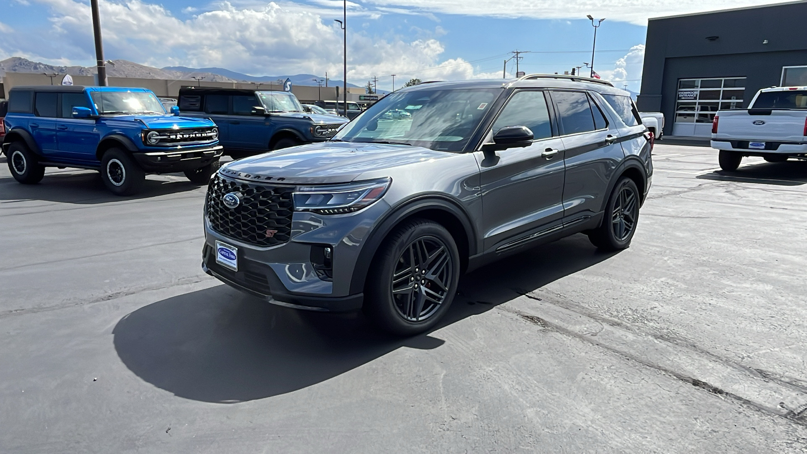 2025 Ford EXPLORER ST 7