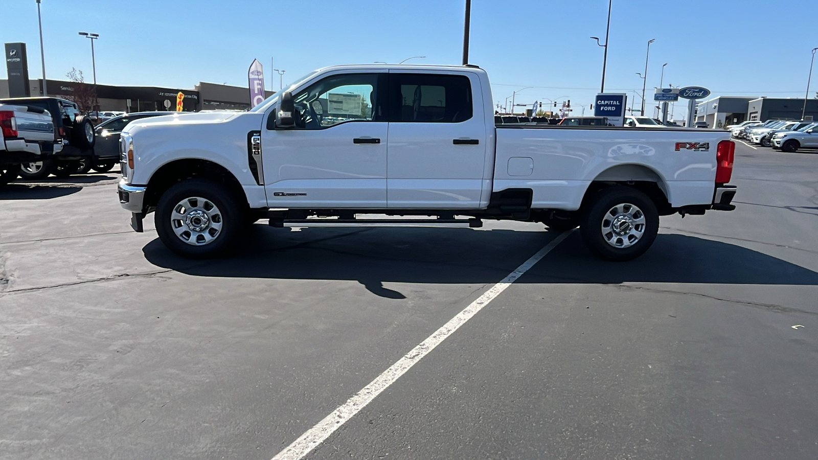 2024 Ford S-DTY F-250 XLT 6