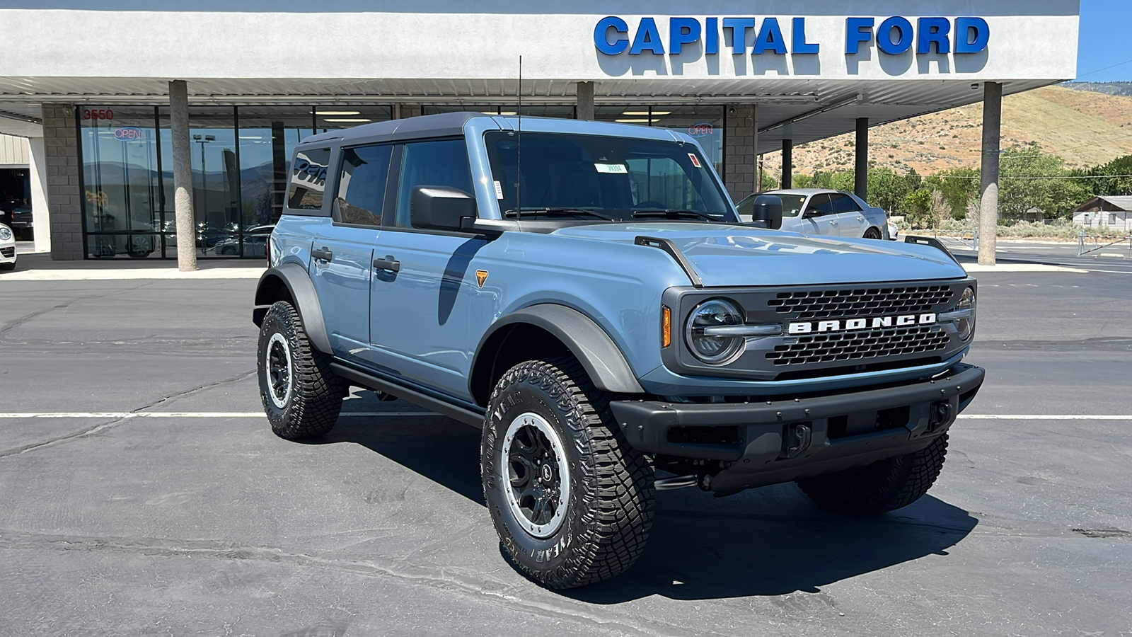 2024 Ford BRONCO Badlands 1