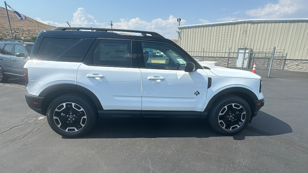 2024 Ford BRONCO SPORT Outer Banks 2