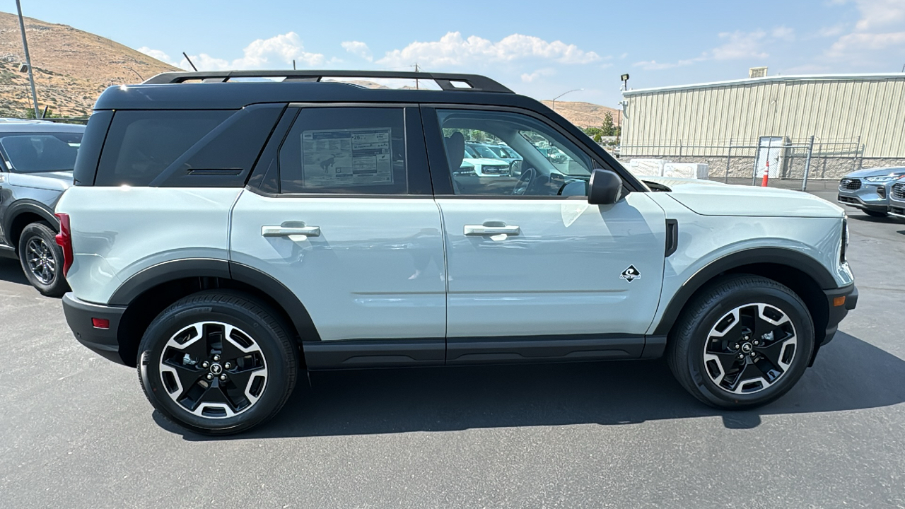 2024 Ford BRONCO SPORT Outer Banks 2