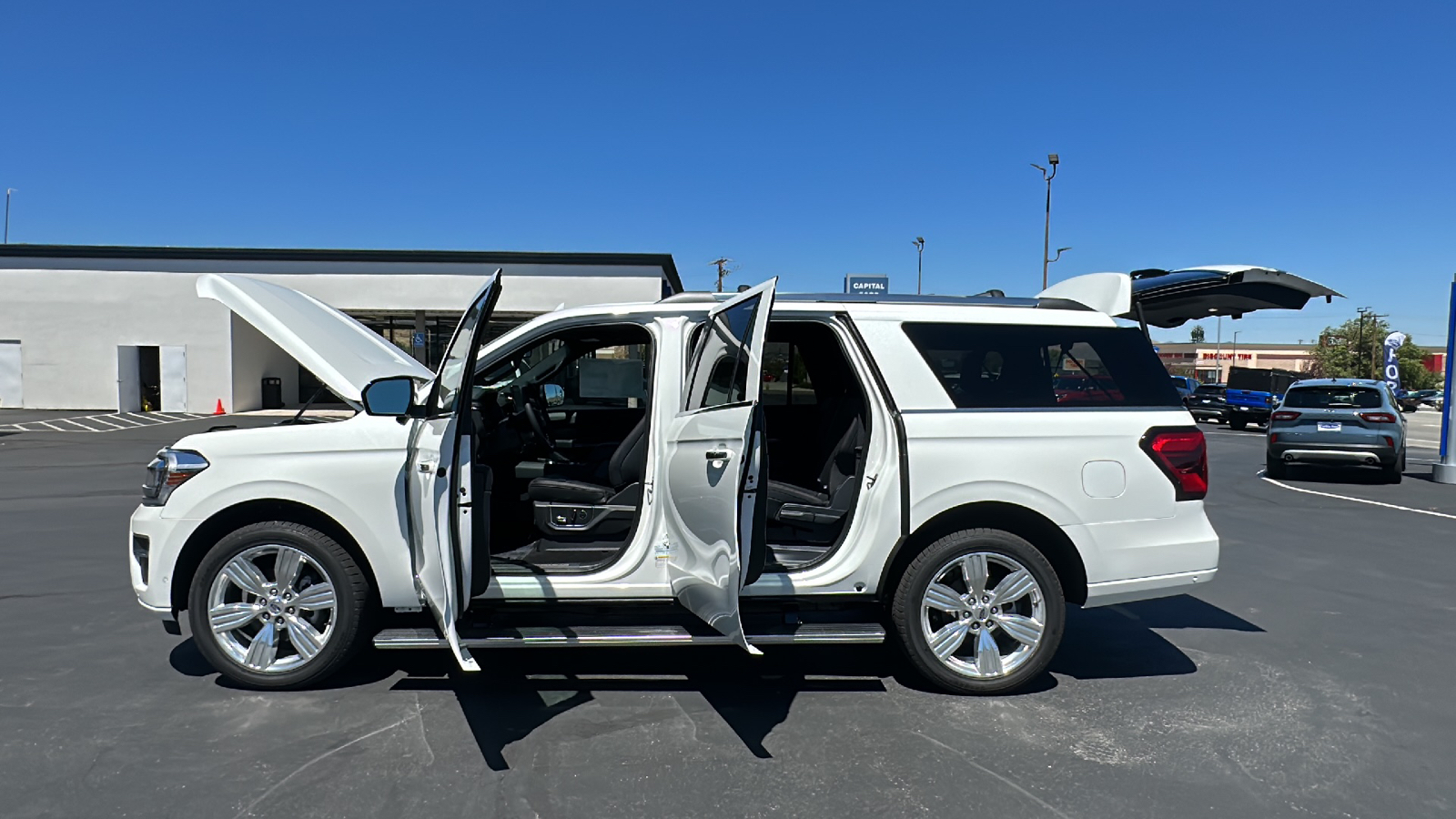 2024 Ford EXPEDITION MAX Platinum 11