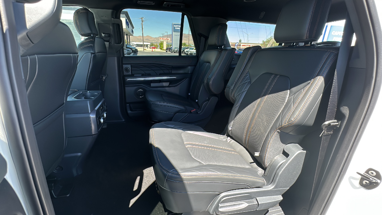 2024 Ford EXPEDITION MAX Platinum 17