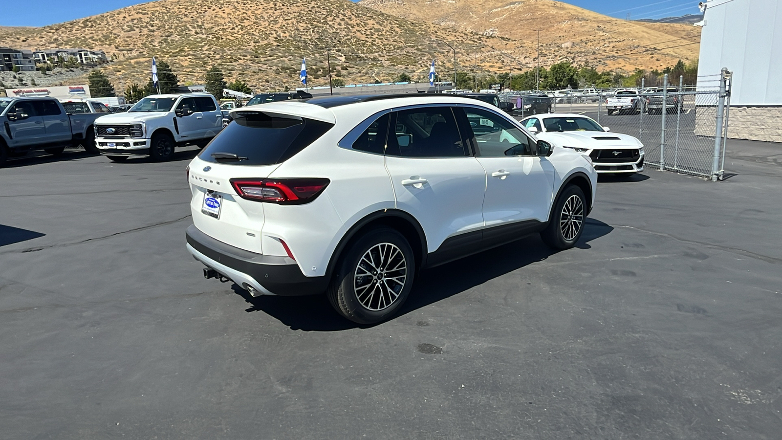 2024 Ford ESCAPE PHEV 3