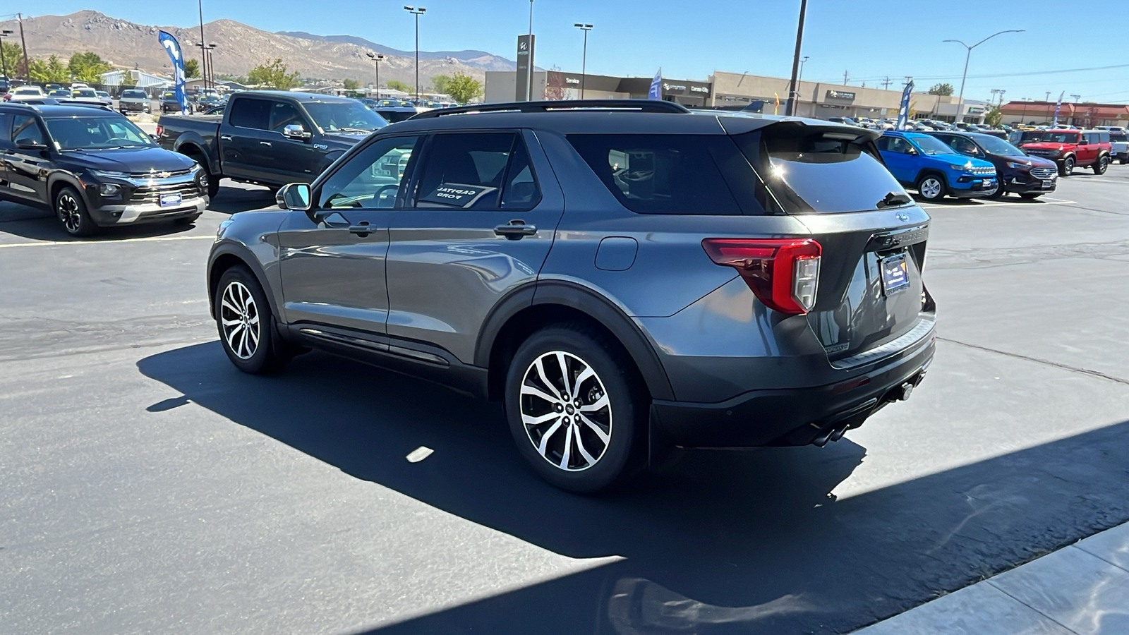 2020 Ford Explorer ST 5