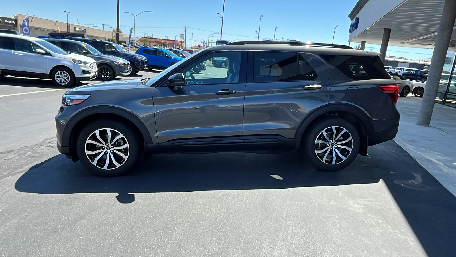 2020 Ford Explorer ST 6