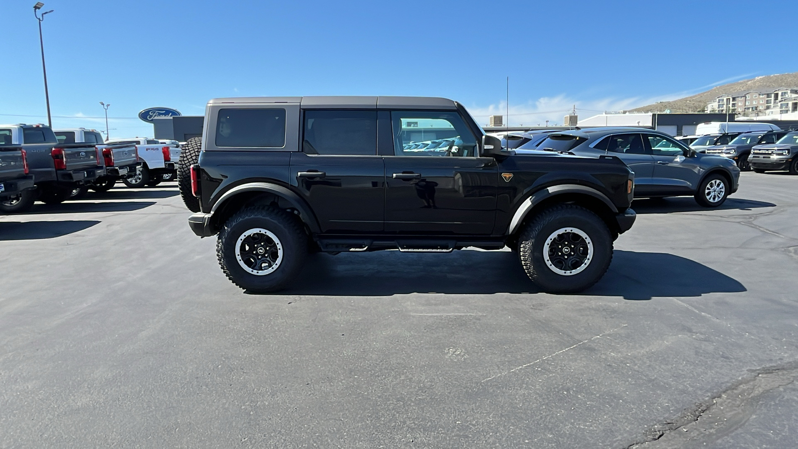 2024 Ford BRONCO Badlands 2