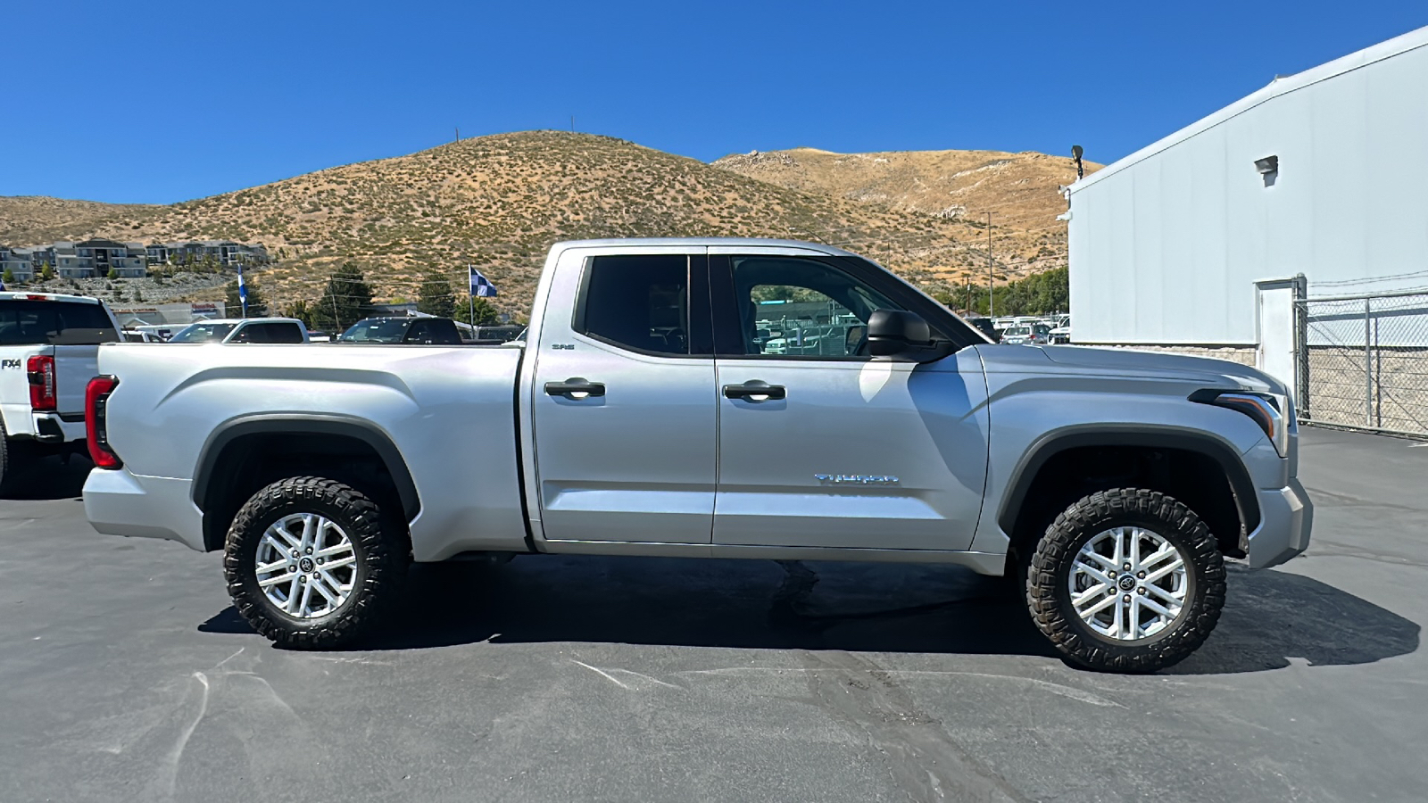 2022 Toyota Tundra 4WD SR5 2