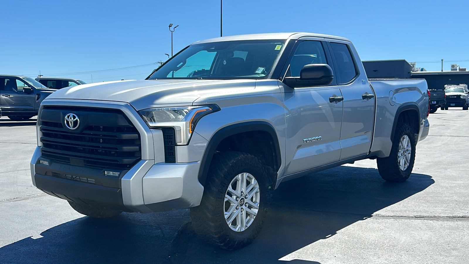 2022 Toyota Tundra 4WD SR5 7