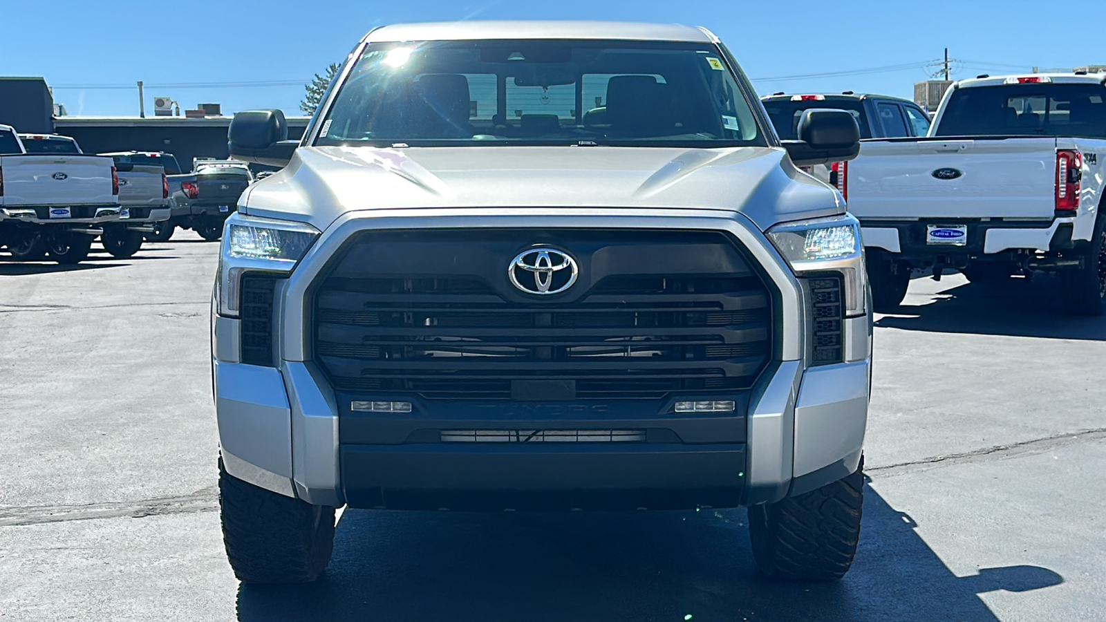 2022 Toyota Tundra 4WD SR5 8