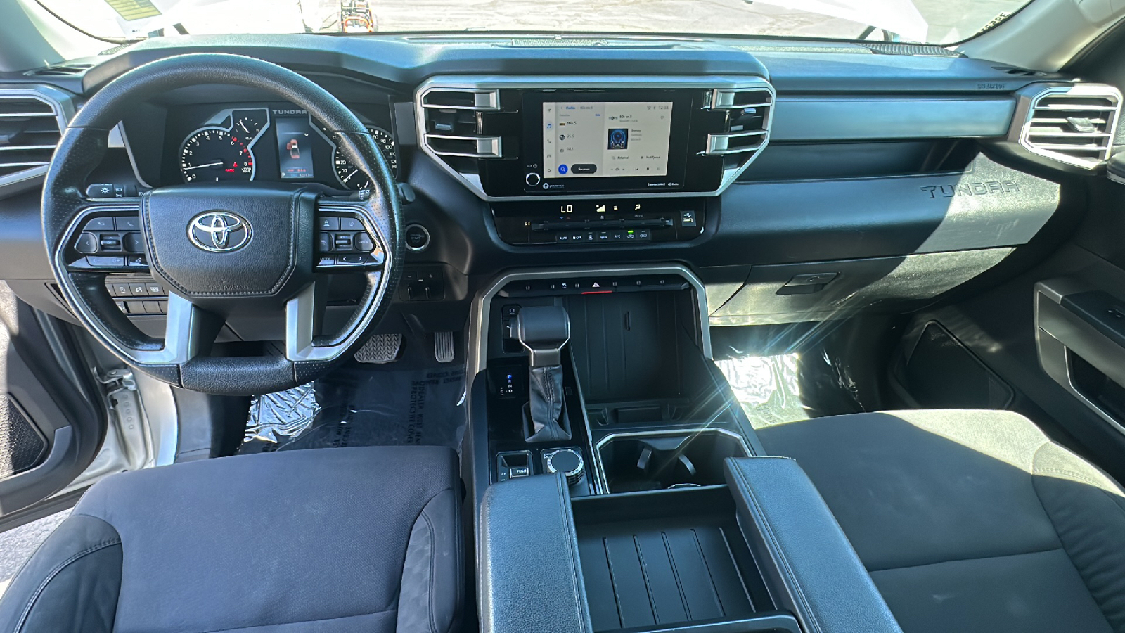 2022 Toyota Tundra 4WD SR5 16