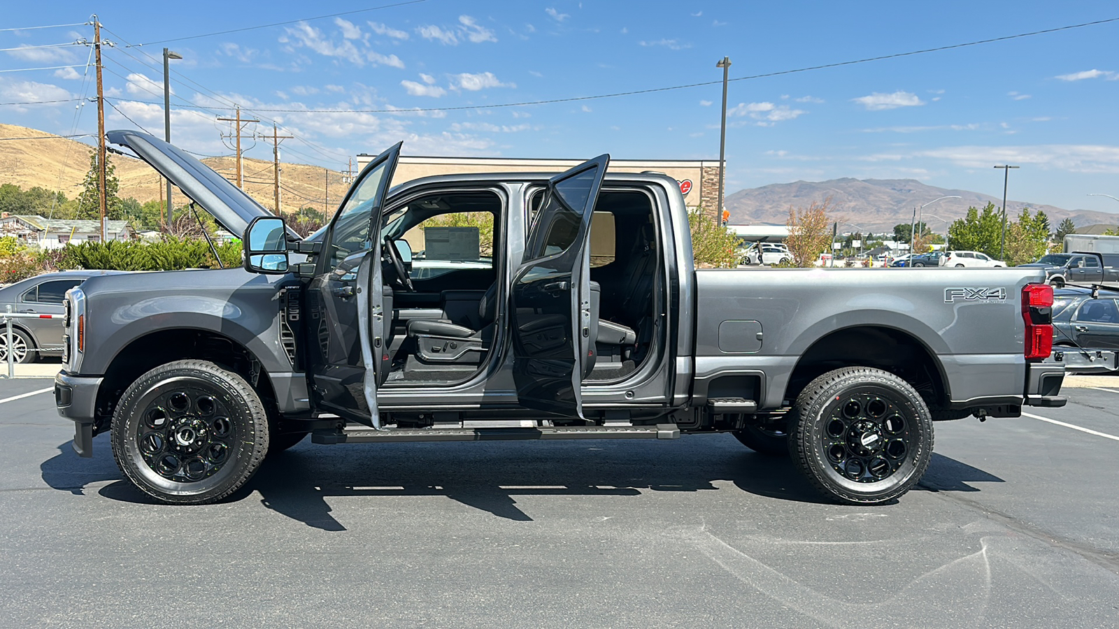 2024 Ford S-DTY F-250 Lariat 11