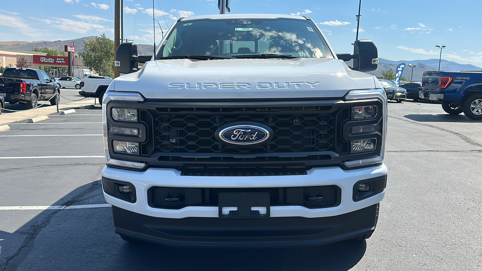 2024 Ford S-DTY F-350 SRW XLT 8