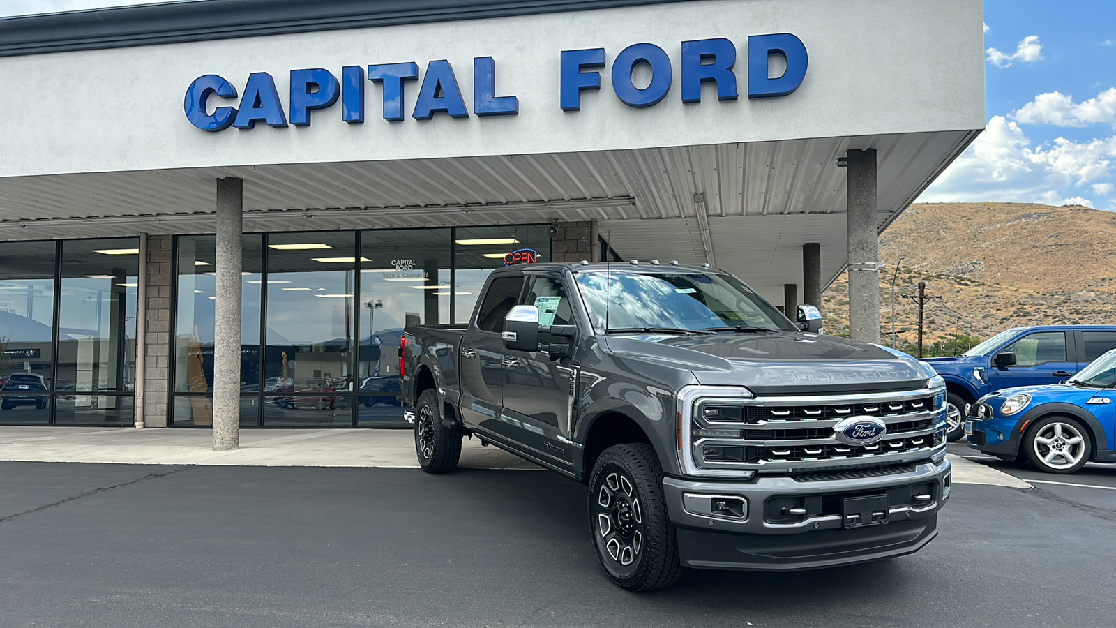 2024 Ford S-DTY F-250 Platinum 1