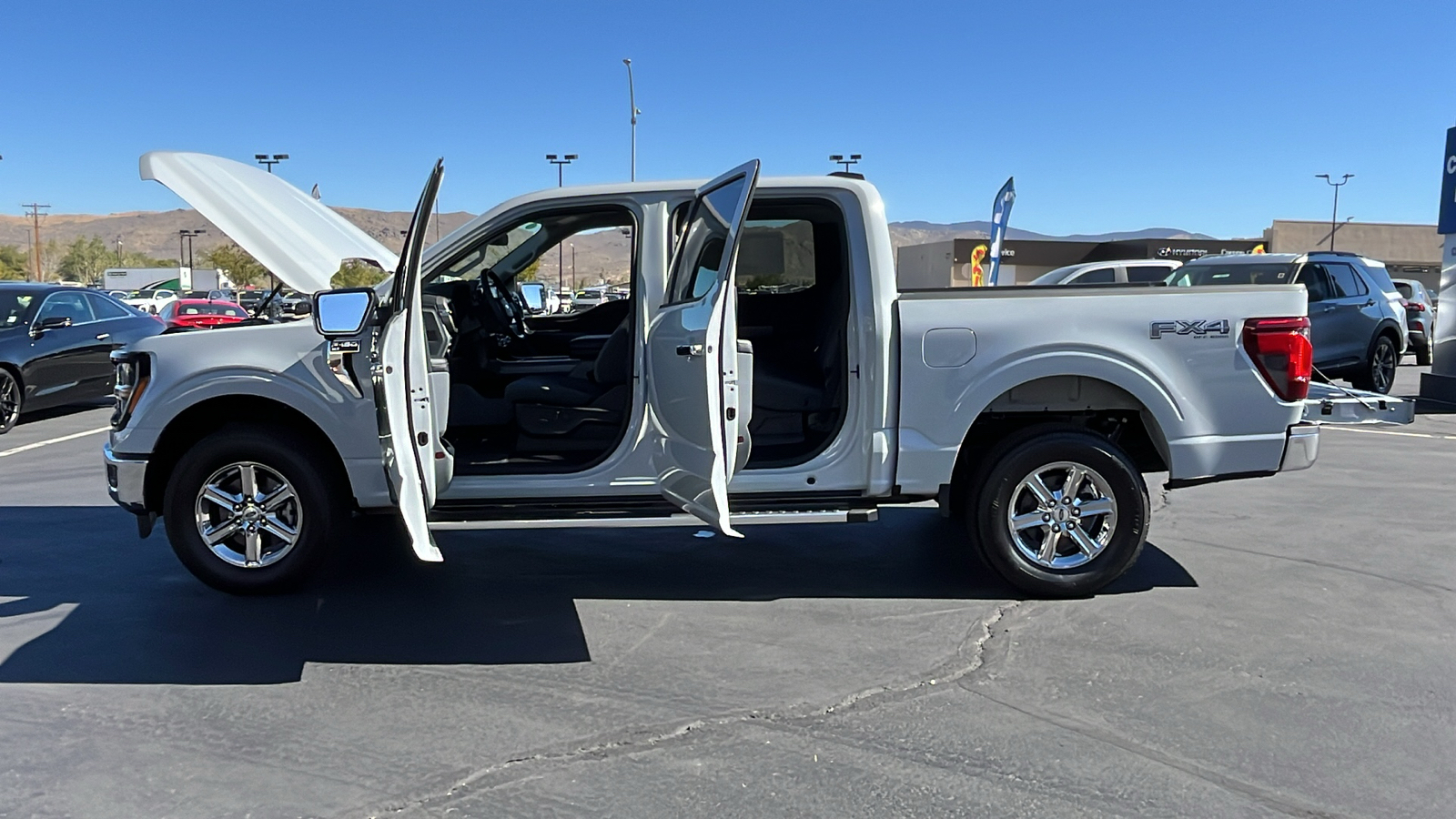 2024 Ford F-150 SERIES XLT 11