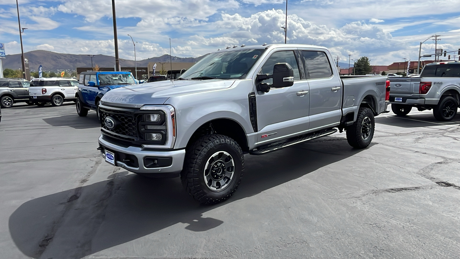 2024 Ford S-DTY F-350 SRW LARIAT 7