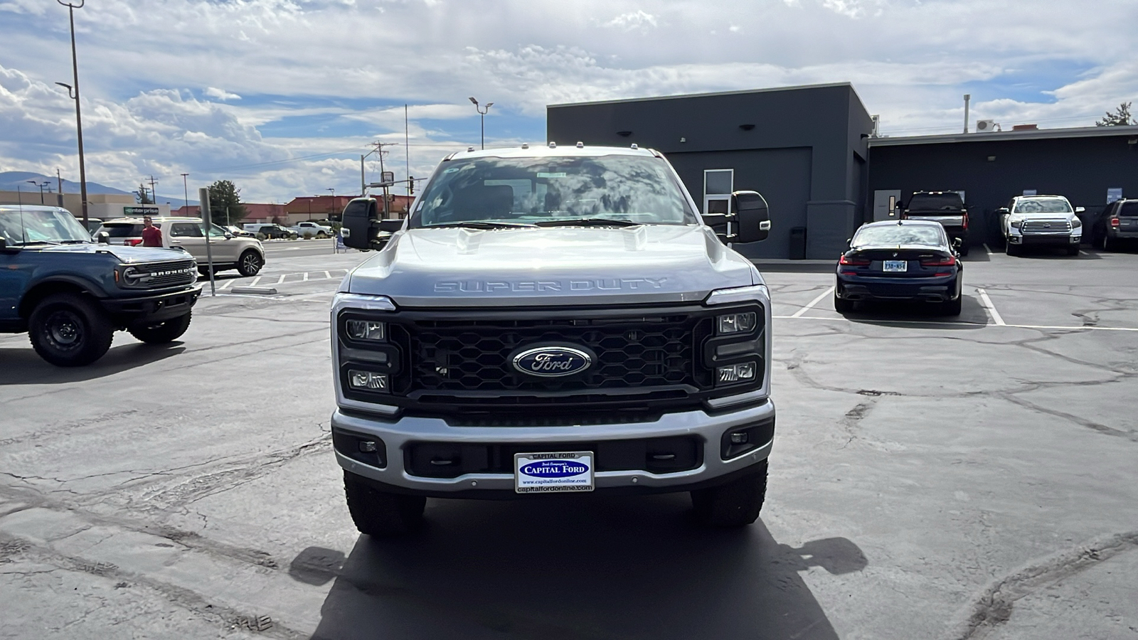 2024 Ford S-DTY F-350 SRW LARIAT 8