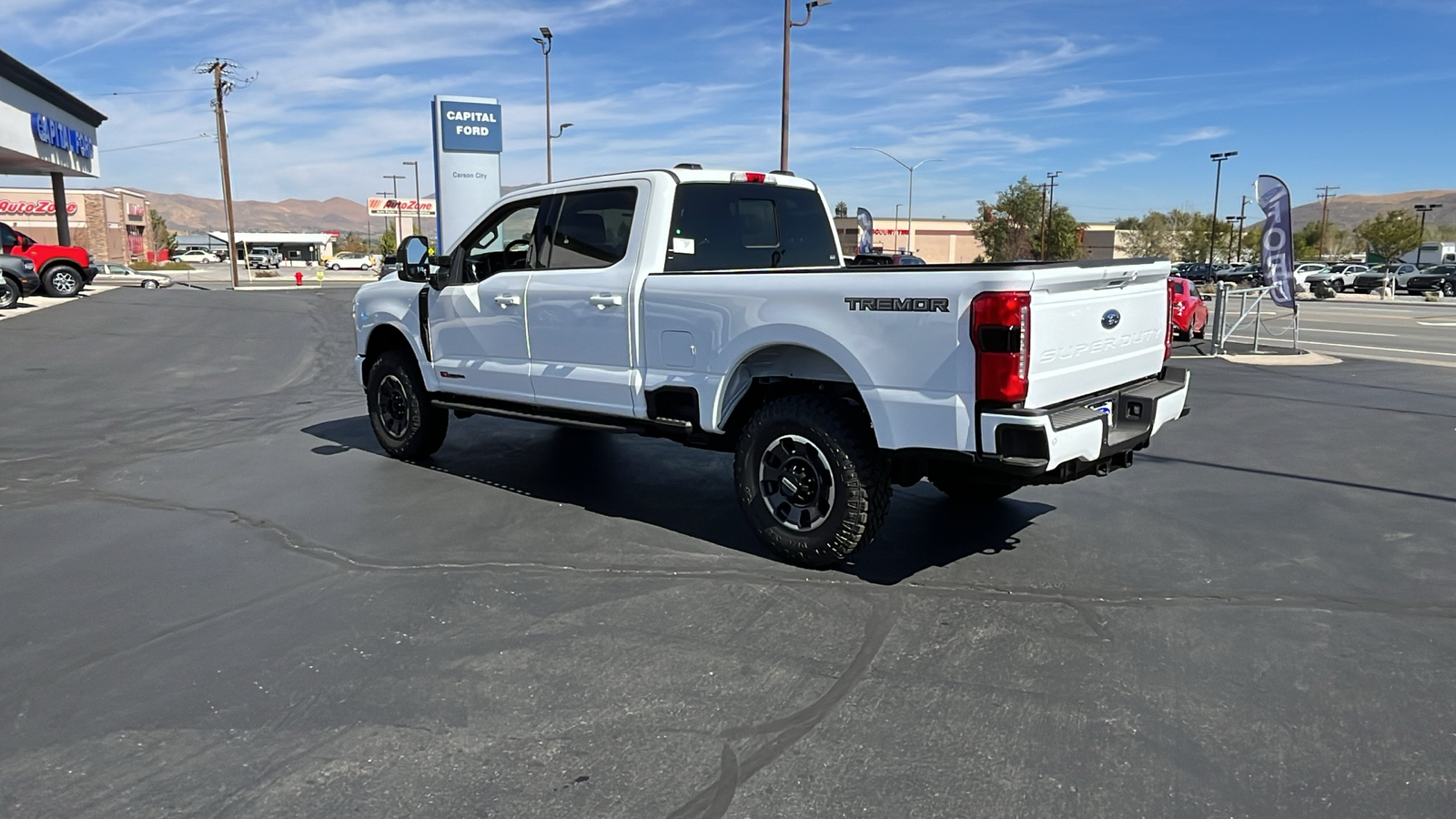 2024 Ford S-DTY F-350 SRW Lariat 5