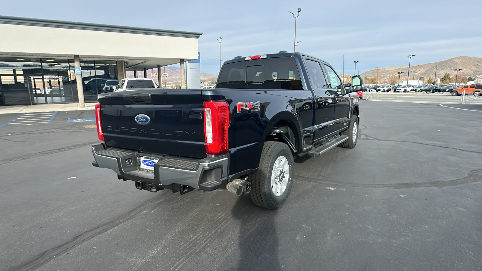 2024 Ford S-DTY F-250 XLT 3