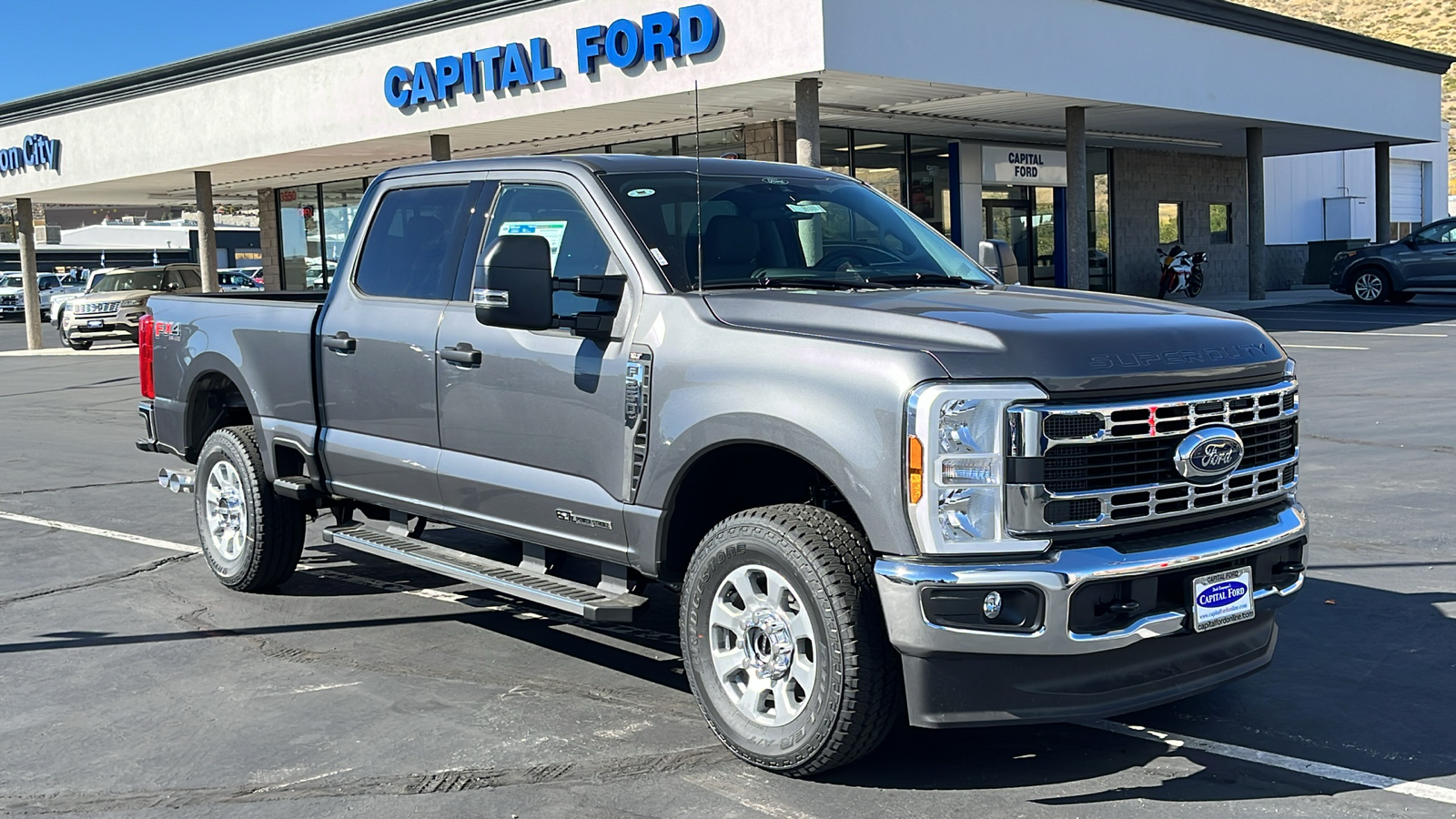 2024 Ford S-DTY F-250 XLT 1