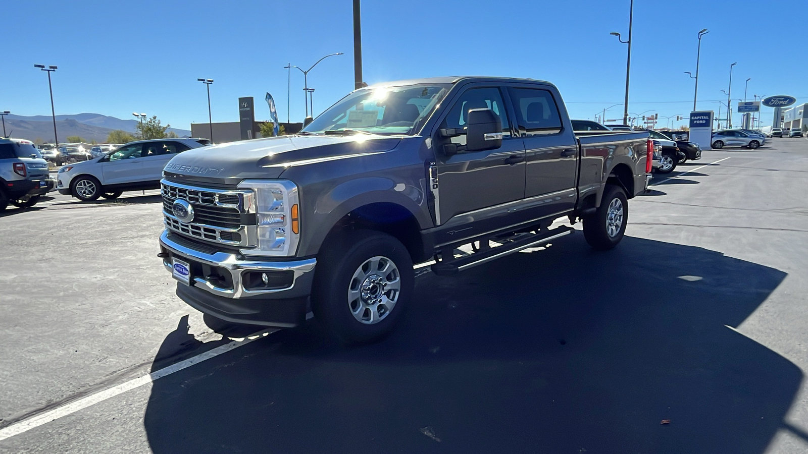 2024 Ford S-DTY F-250 XLT 7