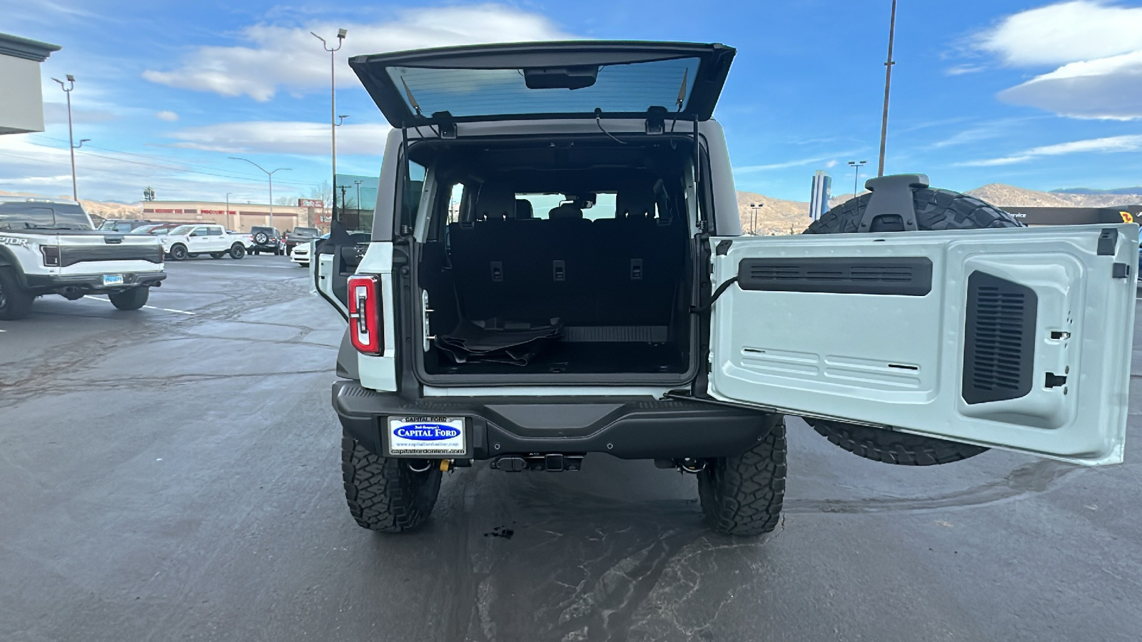 2024 Ford Bronco  12