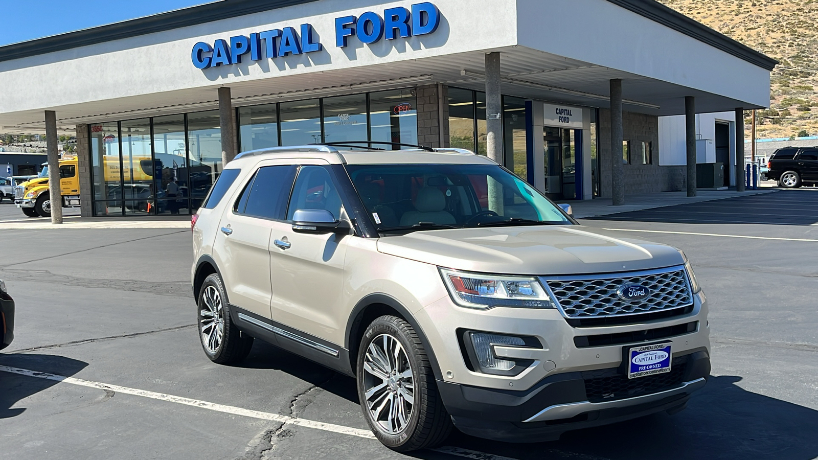 2017 Ford Explorer Platinum 1