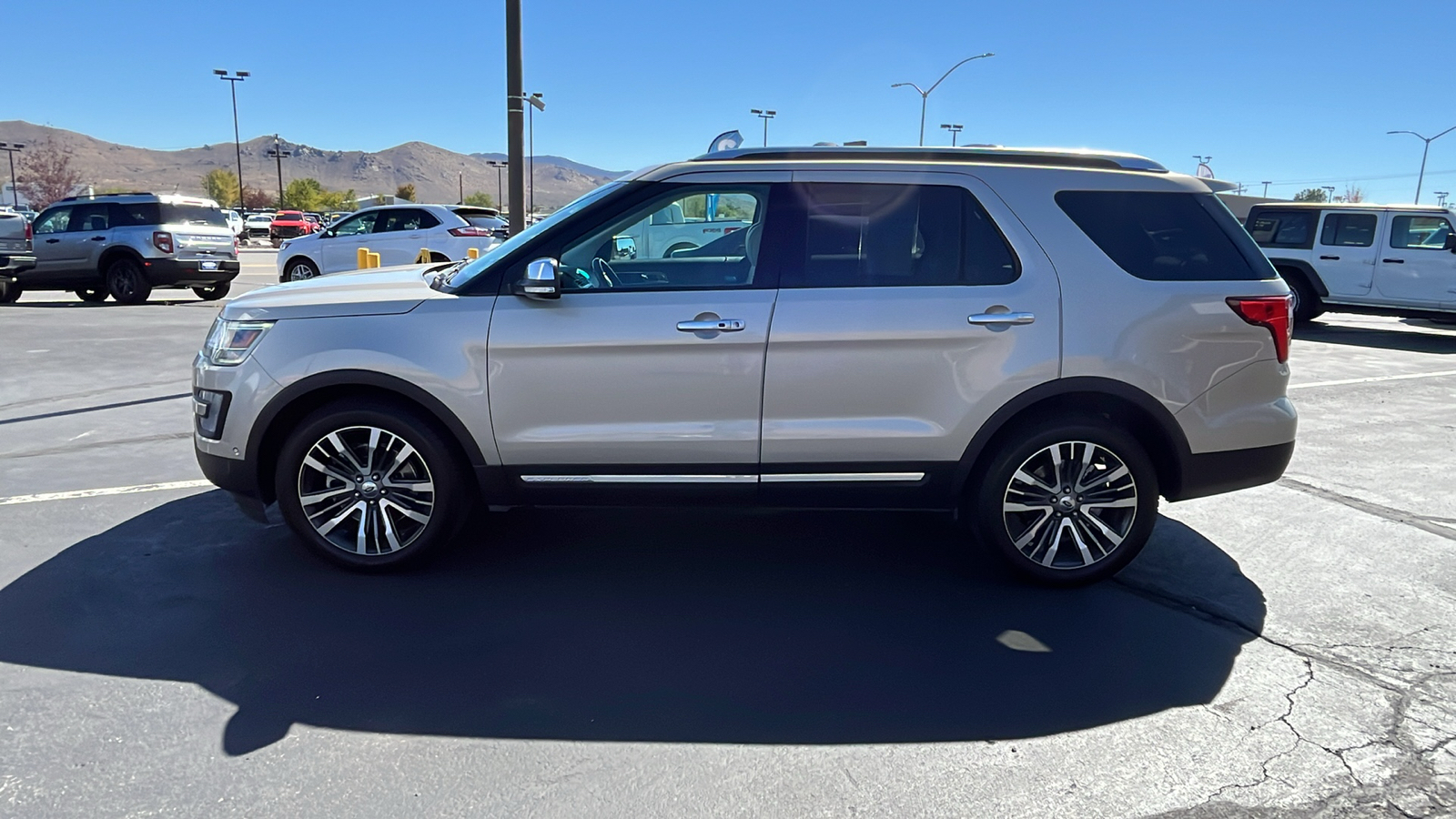 2017 Ford Explorer Platinum 6