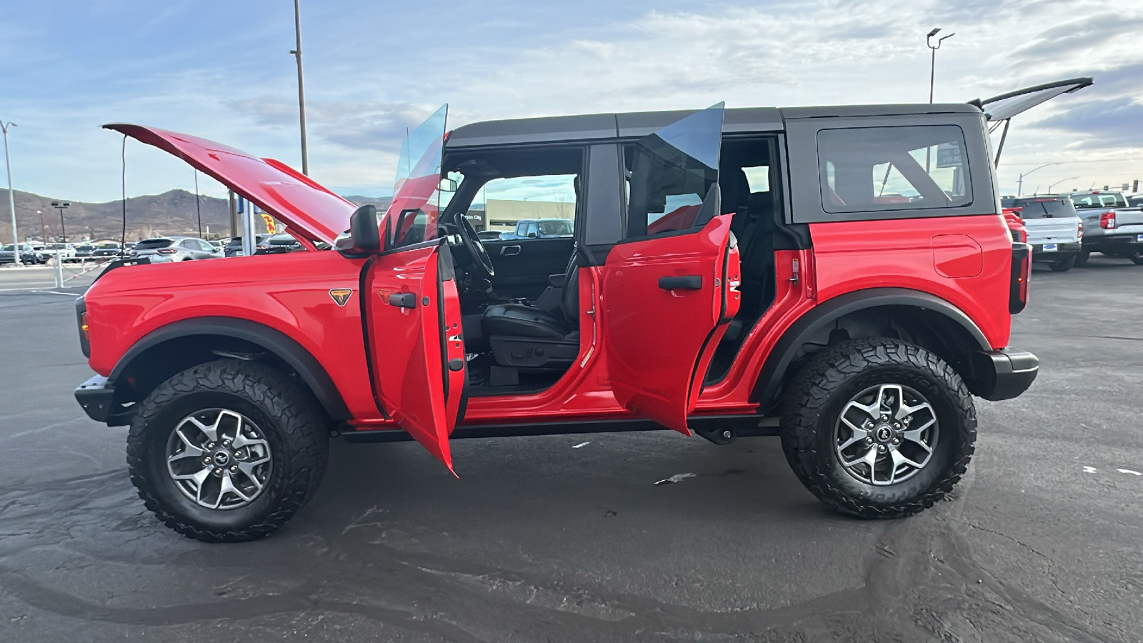 2024 Ford BRONCO Badlands 13