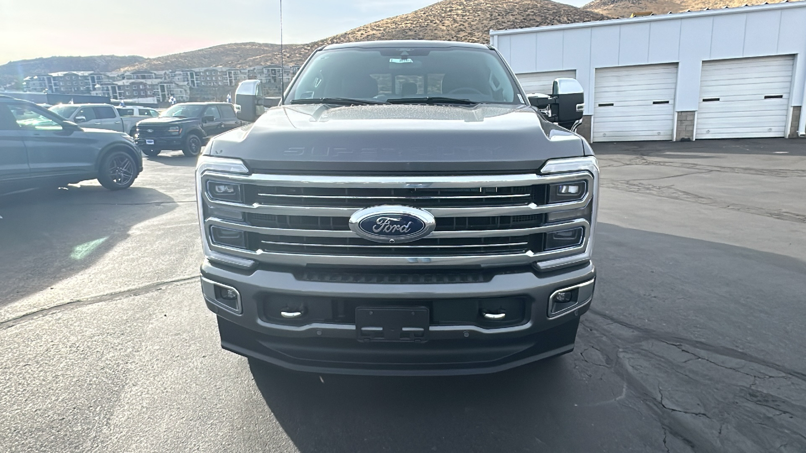 2024 Ford S-DTY F-250 Limited 8